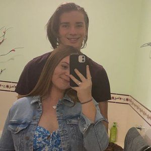 Meet your Posher, Michaela